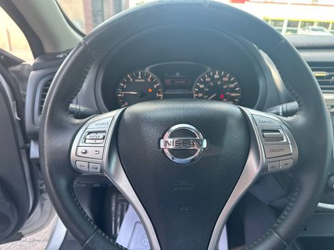 Used 2016 Nissan Altima 2.5 SV w/ Convenience Package FWD image 22