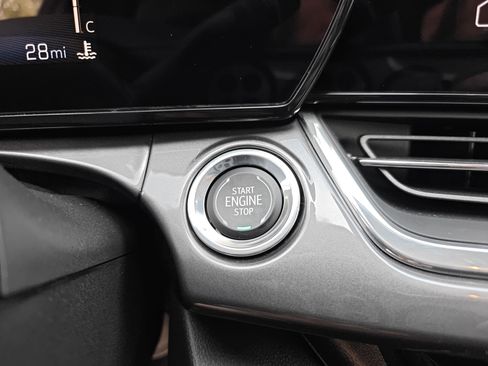 Certified 2026 Chevrolet Trax ACTIV FWD image 22