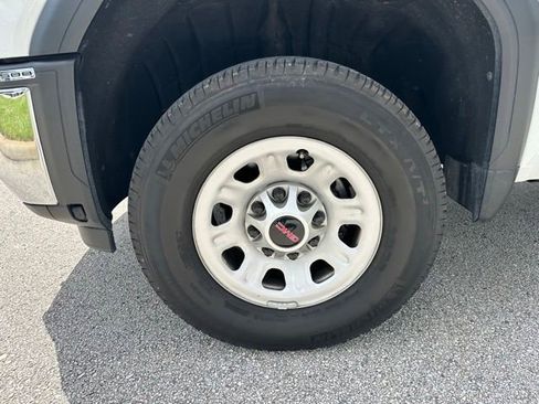 Used 2025 GMC Sierra 2500 Pro AWD/4WD image 26