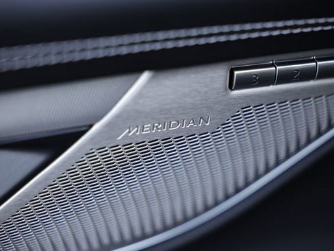 New 2024 Jaguar XF R-Dynamic SE image 21