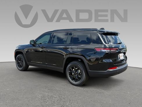 New 2026 Jeep Grand Cherokee L 4WD image 3