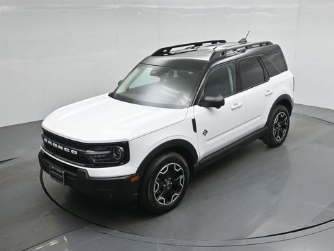Used 2025 Ford Bronco Sport Outer Banks w/ Outer Banks Tech Package+ AWD/4WD image 38