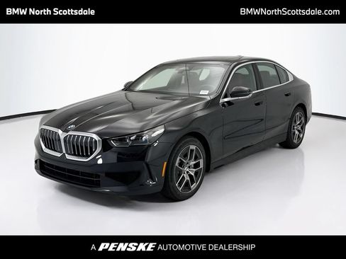 New 2027 BMW 530i RWD image 1