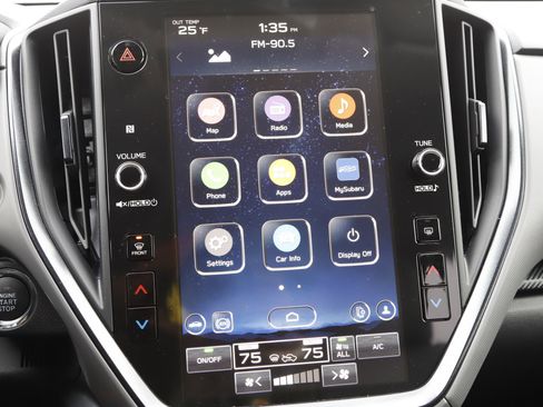 New 2026 Subaru Crosstrek 2.5i Limited w/ Crosstrek Mirror Package image 23