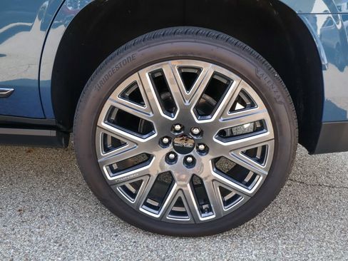 New 2026 GMC Yukon Denali Ultimate w/ LPO, Floor Liner Package AWD/4WD image 44