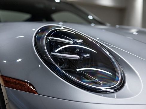 Used 2025 Porsche 911 Carrera image 10