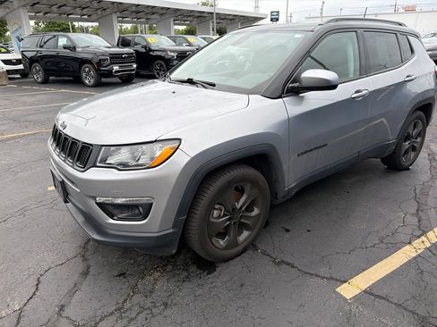 Used 2021 Jeep Compass Latitude w/ Sun and Sound Group FWD image 4