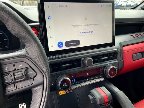 Used 2025 Toyota Tacoma TRD Pro image 8