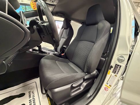 Used 2019 Toyota Corolla SE FWD image 7