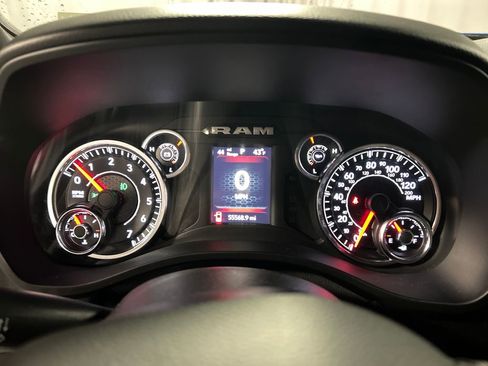 Used 2021 RAM 1500 Big Horn AWD/4WD image 16