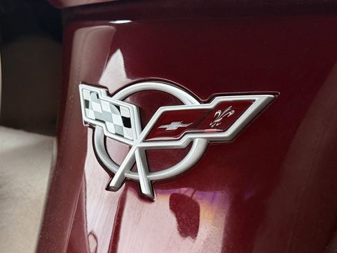 Used 2003 Chevrolet Corvette Convertible w/ Preferred Equipment Group1 RWD image 10