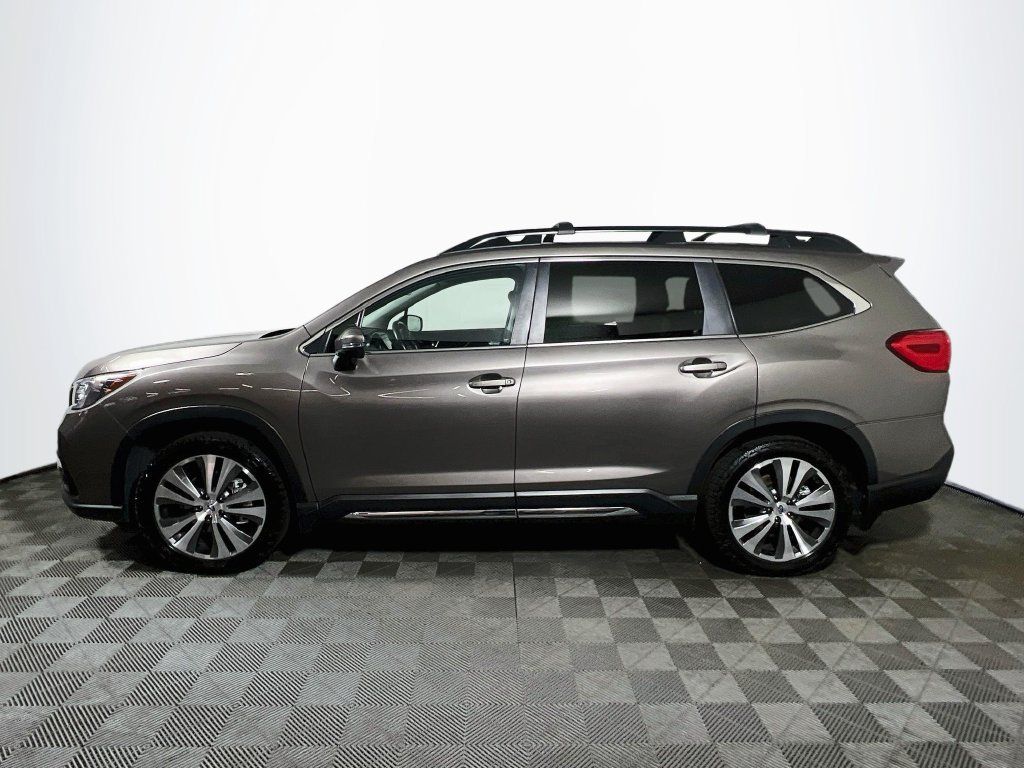 Used 2022 Subaru Ascent Limited w/ Technology Package AWD/4WD image 4