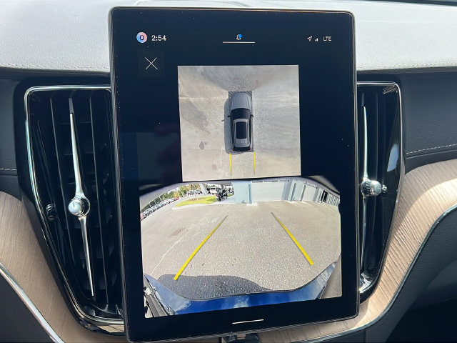 New 2027 Volvo XC60 B5 Ultra AWD/4WD image 19