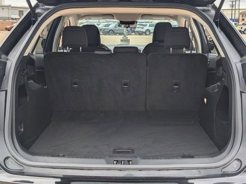 Used 2022 Ford Edge SE w/ Black Appearance Package image 27