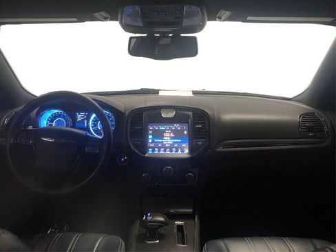 Used 2014 Chrysler 300 S image 23