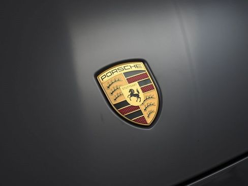 Certified 2025 Porsche Macan 4 Electric image 13