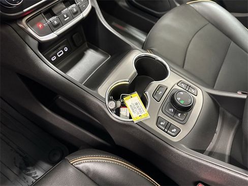 Used 2022 GMC Terrain AT4 w/ Tech Package image 22