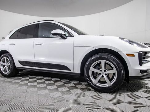 Used 2020 Porsche Macan AWD/4WD image 2