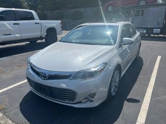 Used 2014 Toyota Avalon Limited FWD video 1