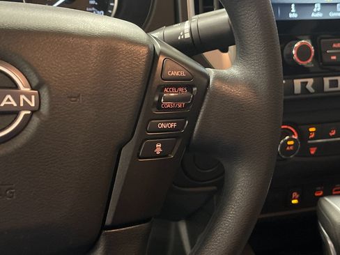 Used 2025 Nissan Frontier SV RWD image 26