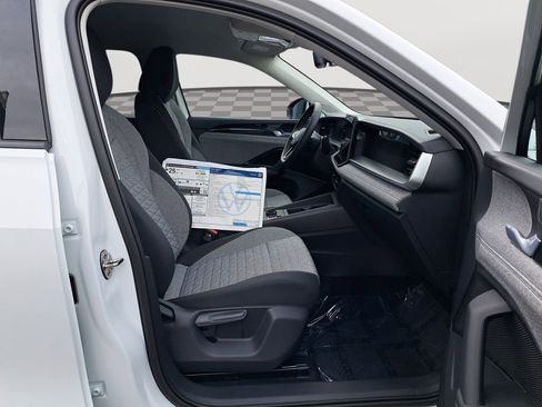 New 2025 Volkswagen Tiguan S image 18