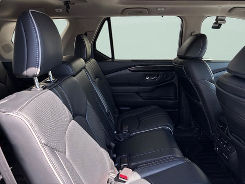 Certified 2023 Honda Pilot Elite image 33