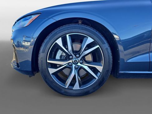 Used 2024 Volvo S60 B5 Plus image 15