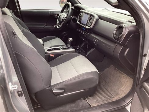 Certified 2023 Toyota Tacoma TRD Off-Road image 15