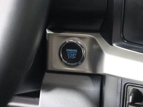 Certified 2025 Ford F250 XLT w/ Tremor Off-Road Package image 57