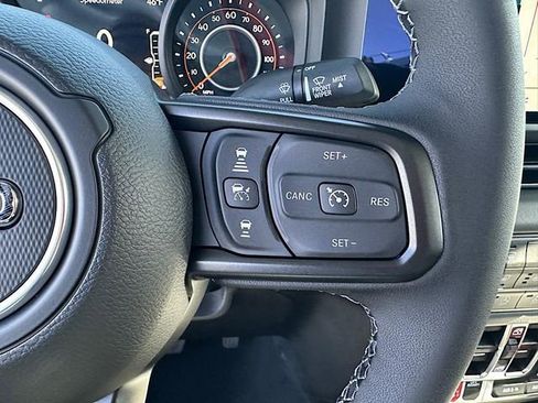 New 2026 Jeep Gladiator Mojave w/ Technology Group image 24