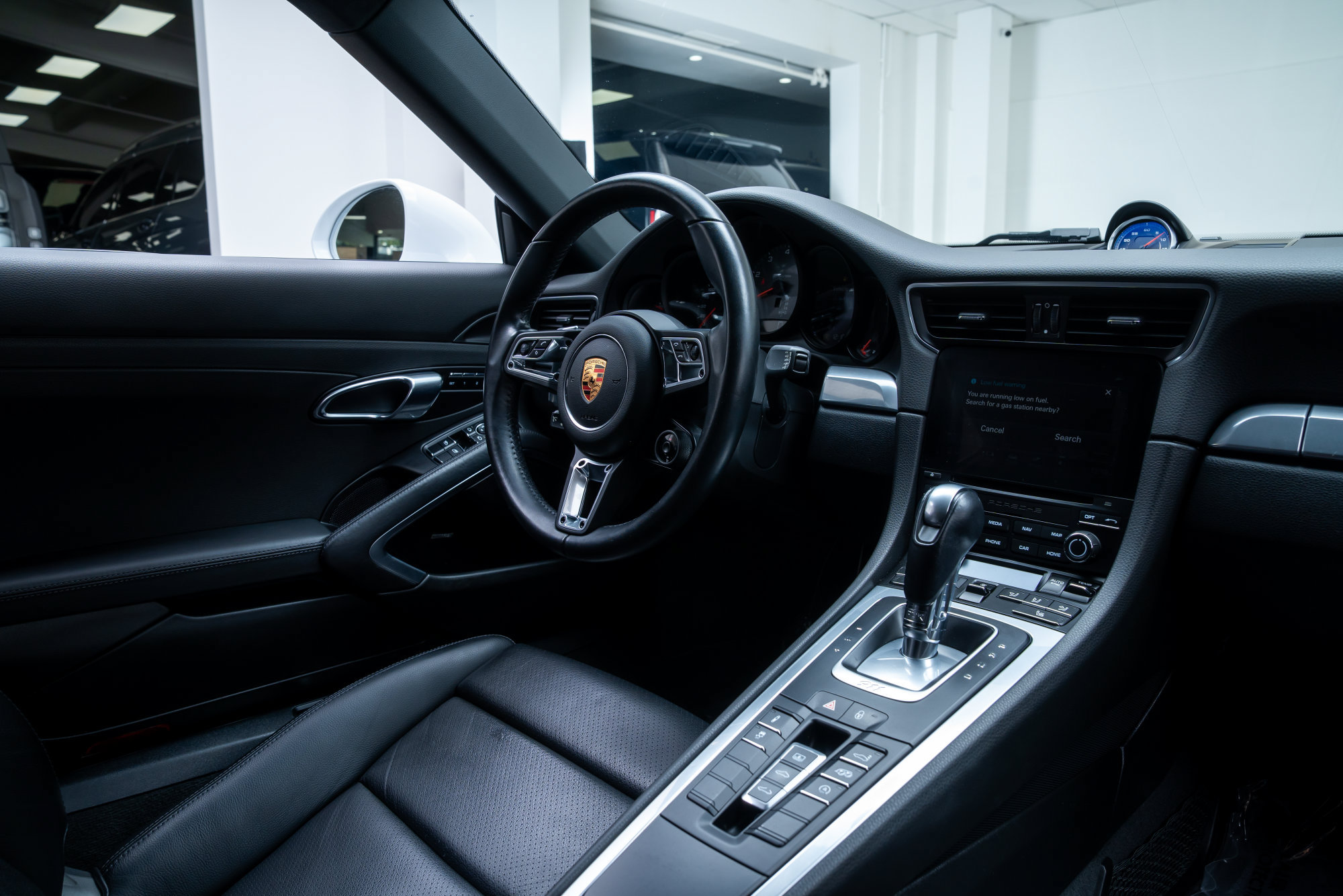 Used 2018 Porsche 911 Carrera S RWD image 11