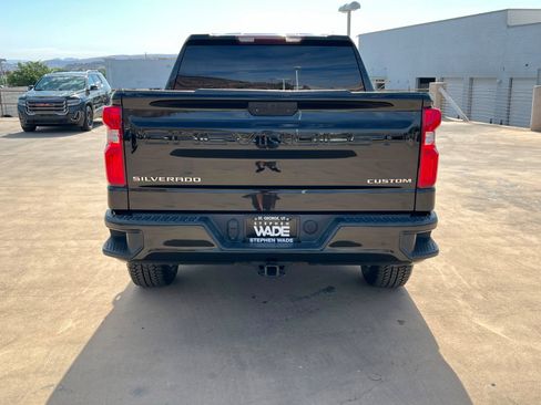 Used 2021 Chevrolet Silverado 1500 Custom AWD/4WD image 5
