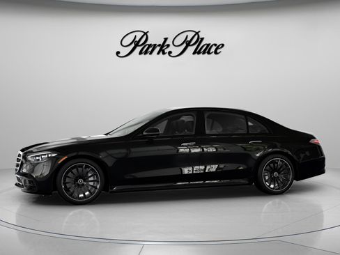 Used 2025 Mercedes-Benz S 580 S 580 image 4