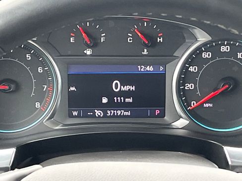 Used 2023 Chevrolet Traverse LT image 23