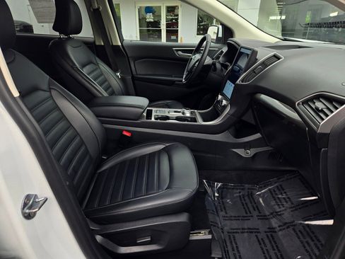 Used 2024 Ford Edge SEL AWD/4WD image 6