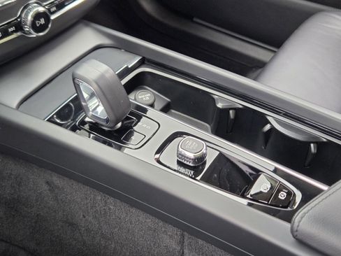 Used 2023 Volvo XC60 B5 Core w/ Climate Package image 28