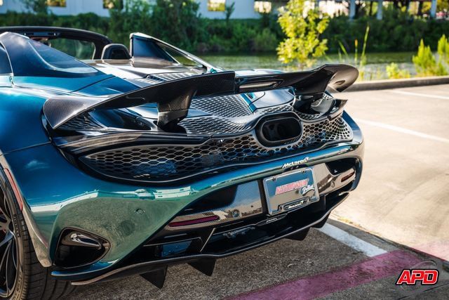 Used 2024 McLaren 750S Spider RWD image 82