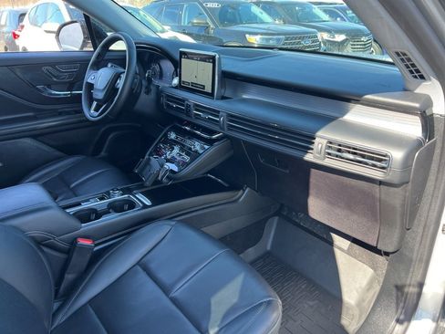 Used 2022 Lincoln Corsair AWD w/ Equipment Group 101A image 28