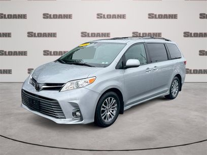 Used 2020 Toyota Sienna XLE w/ Carpet Mat Package