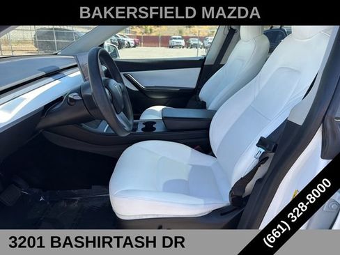 Used 2022 Tesla Model Y Long Range AWD/4WD image 11