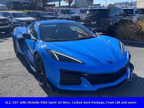 Used 2023 Chevrolet Corvette Z06 w/ Z07 Performance Package image 2