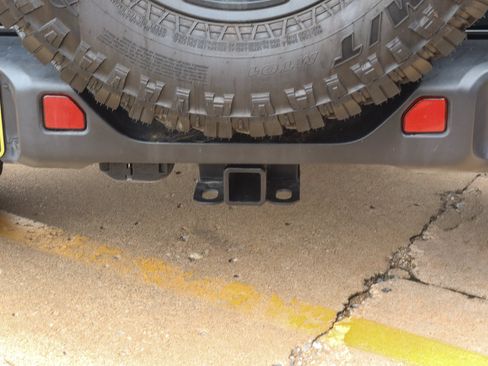 Used 2025 Jeep Wrangler Unlimited Sport AWD/4WD image 13