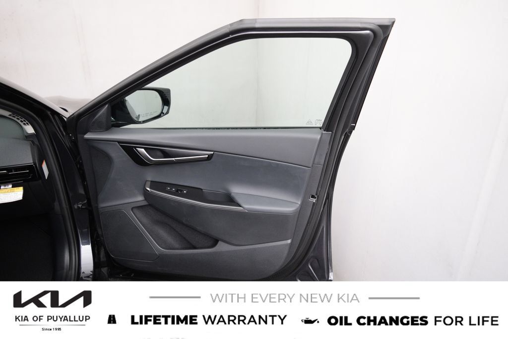 New 2026 Kia EV6 Light RWD image 15
