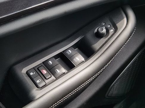 Used 2021 Jeep Grand Cherokee L Laredo w/ Luxury Tech Group I RWD image 22
