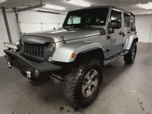 Used 2016 Jeep Wrangler Unlimited Sahara w/ Connectivity Group AWD/4WD image 4
