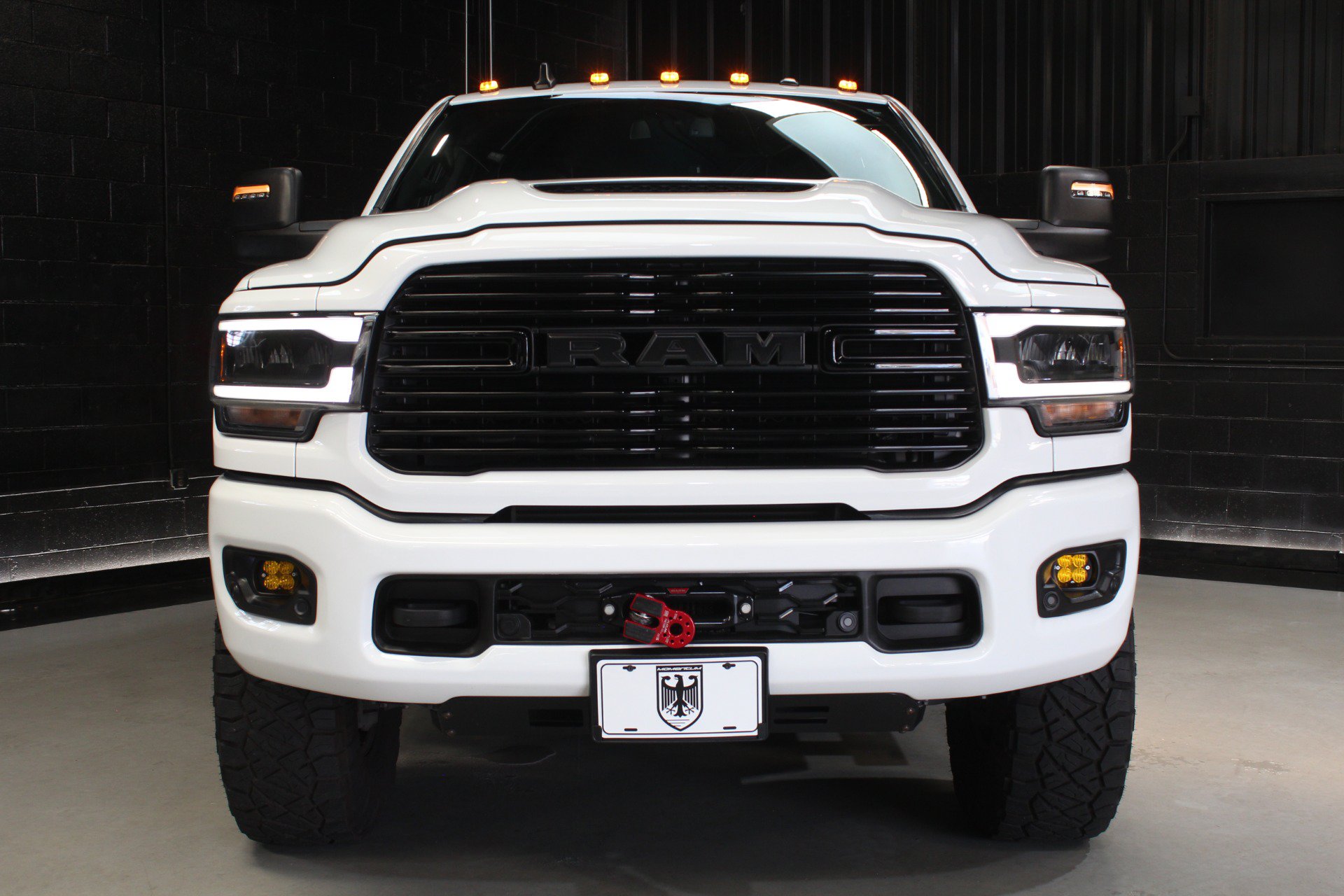Used 2024 RAM 2500 Laramie w/ Night Edition AWD/4WD image 8