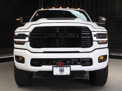 Used 2024 RAM 2500 Laramie w/ Night Edition AWD/4WD image 8