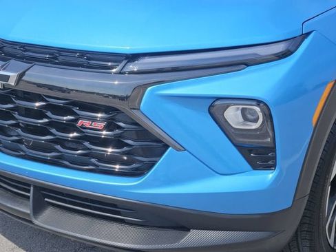 Used 2025 Chevrolet TrailBlazer RS w/ Convenience Package FWD image 9