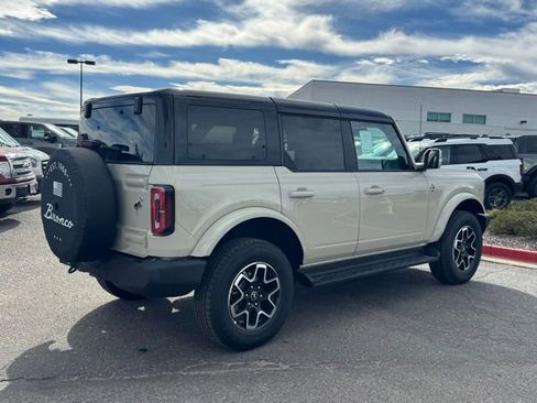New 2025 Ford Bronco Outer Banks image 5