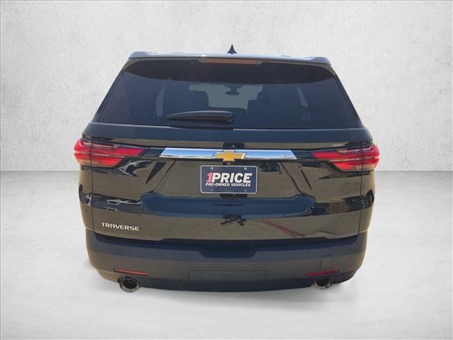 Used 2023 Chevrolet Traverse LS FWD image 7
